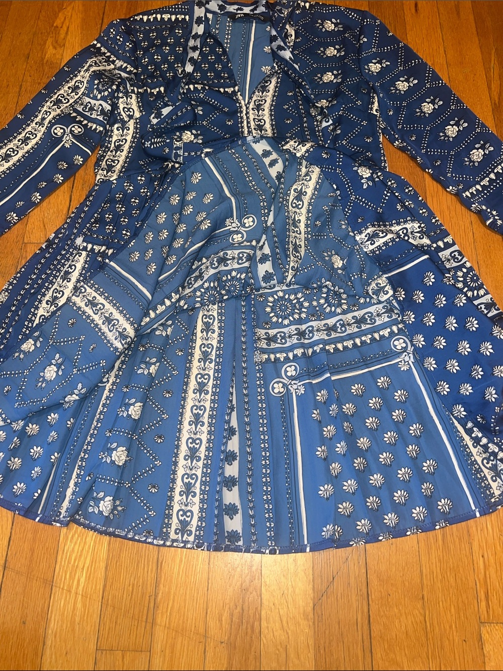 Zara Patchwork Pleated Long Sleeve Mini Dress in Bandana Blue, Women’s Small - Picture 8 of 16